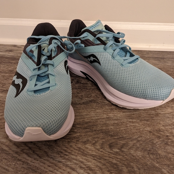 Running shoes - Picture 4 of 5